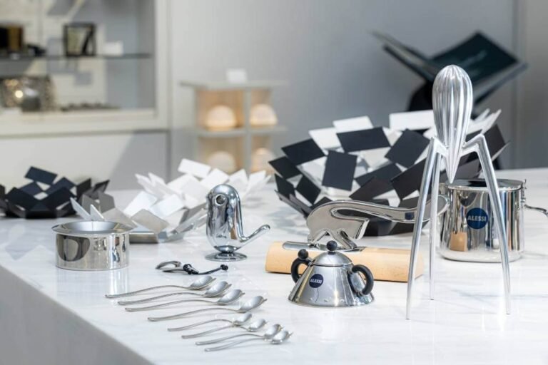 Product photography Dubai – kitchen utensils and cookware shot for e-commerce catalog